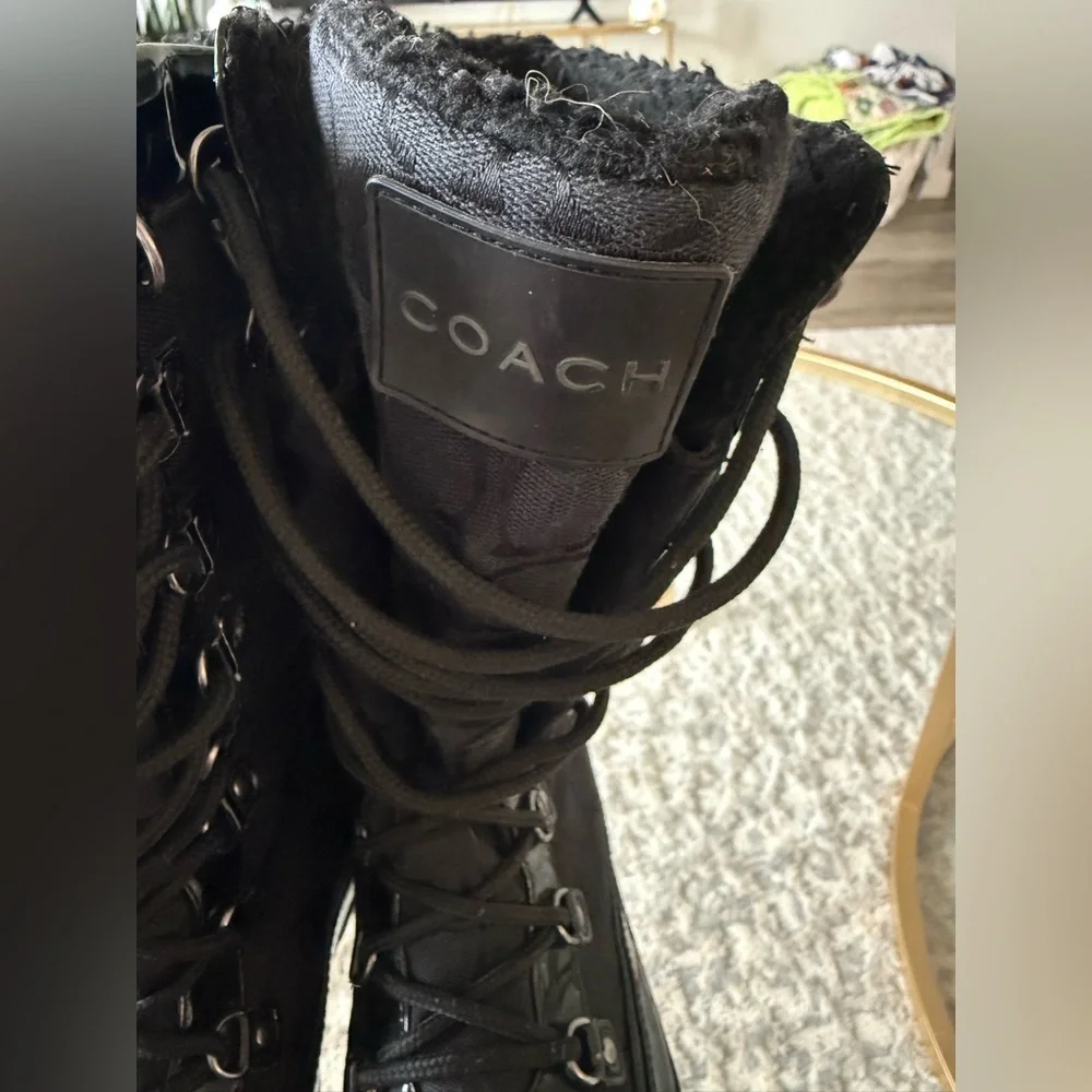 Coach Peggy Signature Snow Boots Black Lace Up Winter Boots Size 8.5B